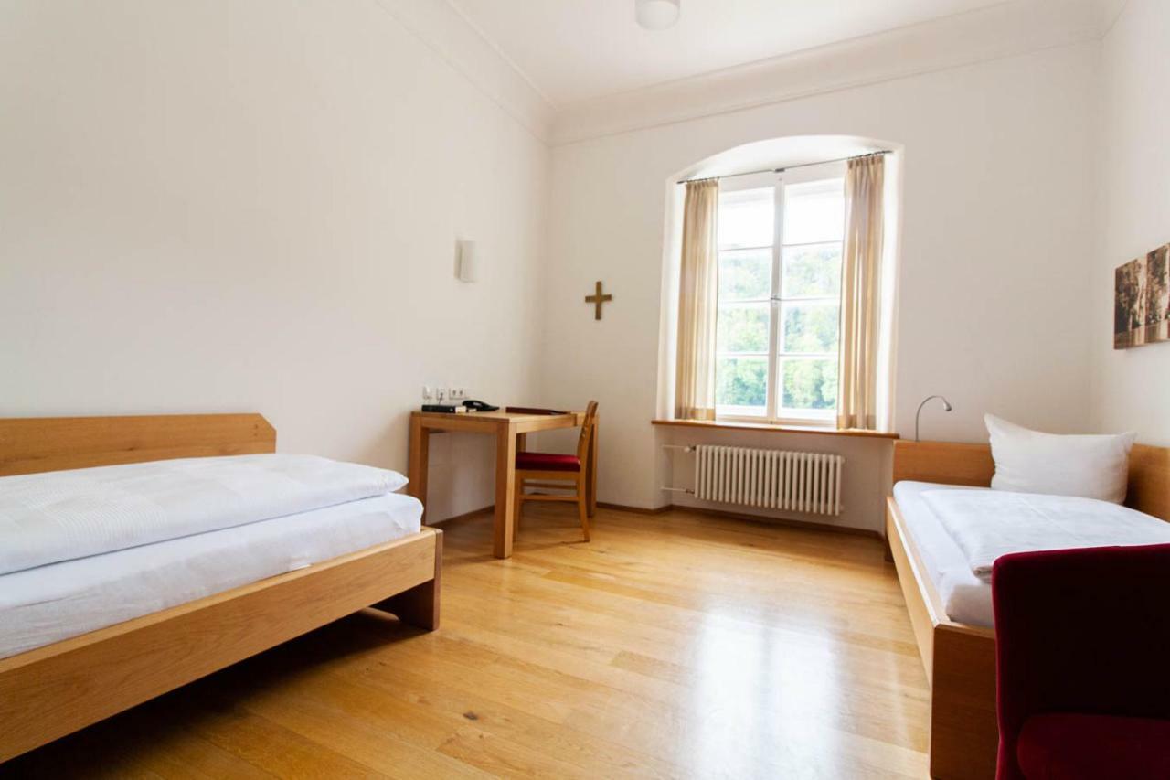 Gaestehaus St. Georg - Weltenburger Klosterbetriebe Gmbh Kelheim Ngoại thất bức ảnh
